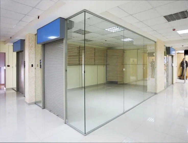 Торговые перегородки из стекла на заказ в Москве | Zerist