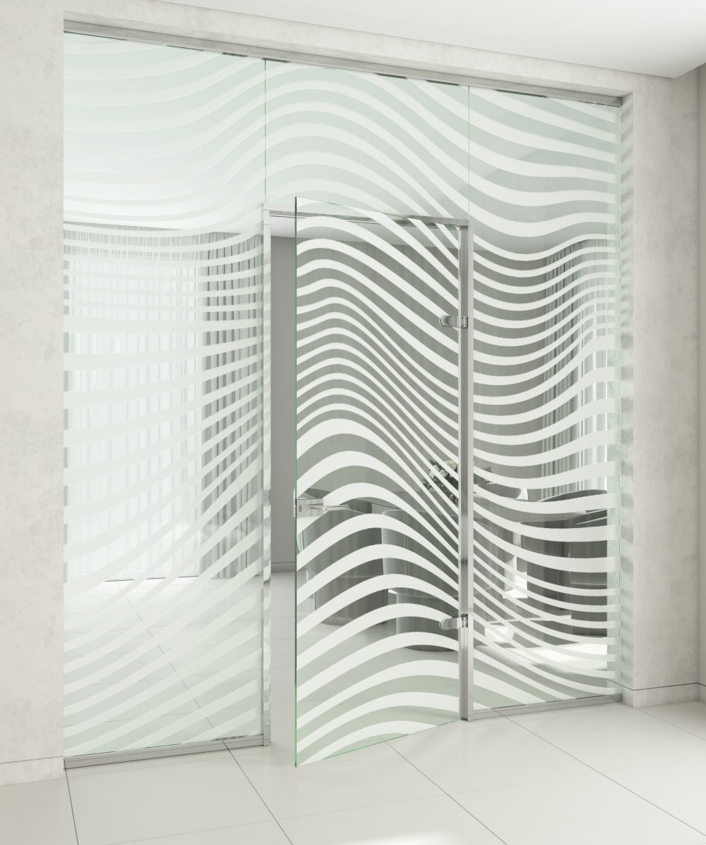 Стеклянная перегородка с распашной дверью с алюминиевой коробкой, с матовым художественным декорированием, с бесцветным стеклом 10 мм